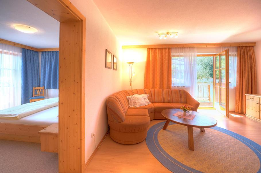Sauschneid Hof Appartement Taxenbach Buitenkant foto