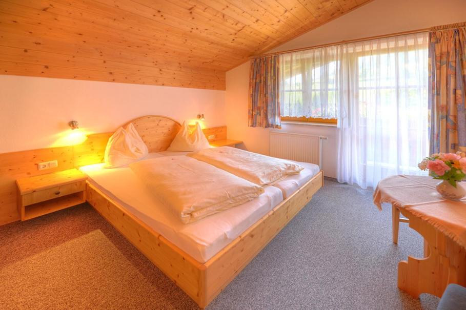Sauschneid Hof Appartement Taxenbach Buitenkant foto